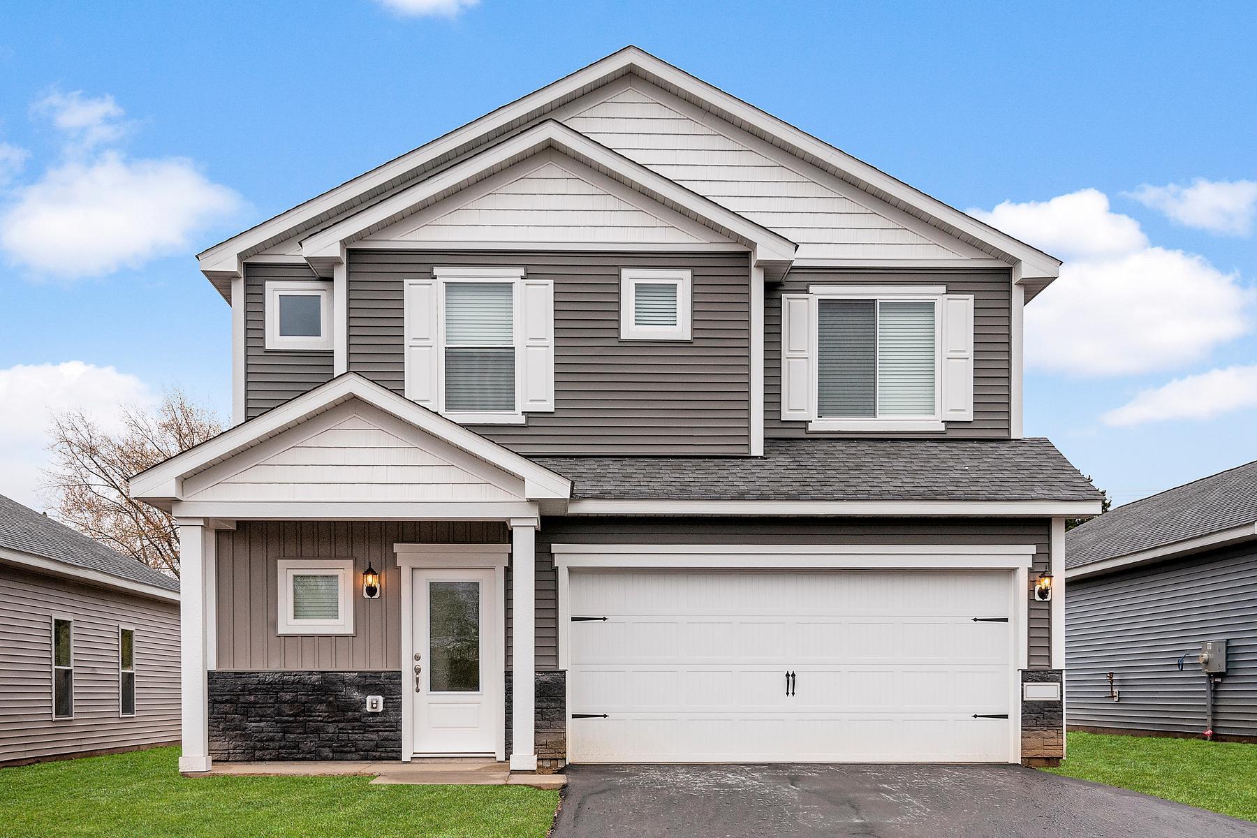 429 Redwood Street, Cambridge, Minnesota image 1