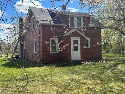 Homes For Sale - 15239 Lake Drive<br/> Anoka County, Columbus, MN 55025