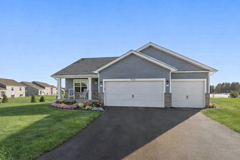 Homes For Sale - 5124 Mustang Circle<br/> Washington County, Saint Paul, MN 55129