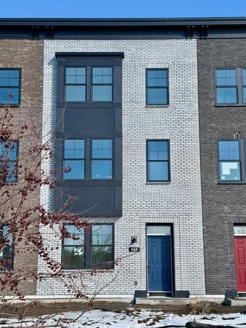 Townhouse For Sale - 848 Woodlawn Avenue<br/> Saint Paul, MN 55116