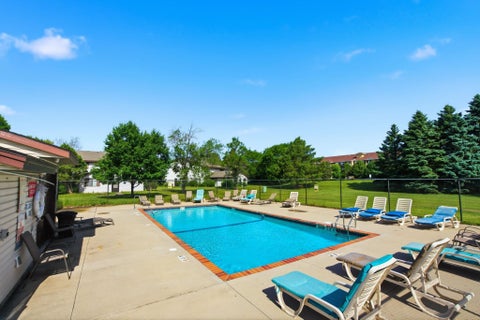 Condo For Sale - 6616 83rd Court<br/> Brooklyn Park, MN 55445