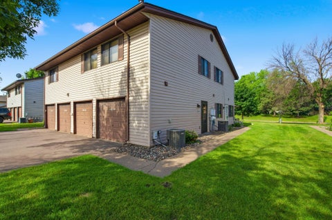 Condo For Sale - 6616 83rd Court<br/> Brooklyn Park, MN 55445