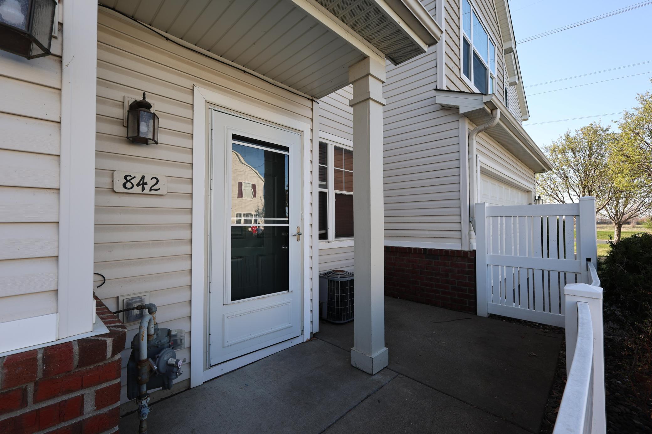 842 Princeton Avenue, Shakopee, Minnesota image 2