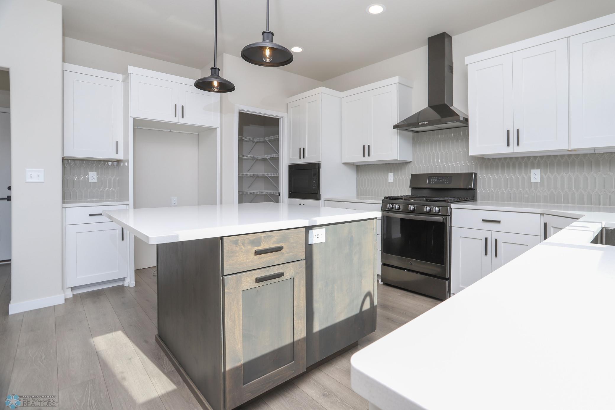 West Fargo, North Dakota 58078, United States, 4 Bedrooms Bedrooms, ,3 BathroomsBathrooms,Residential,Active,36851