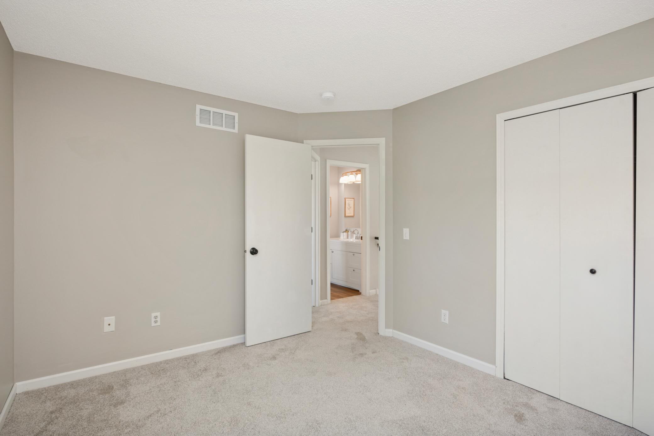 15600 Fjord Avenue, Saint Paul, Minnesota image 19