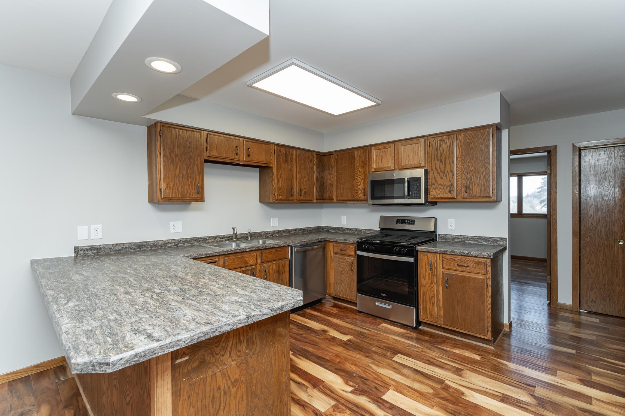 454 15th St E St, Saint Charles, Minnesota image 6