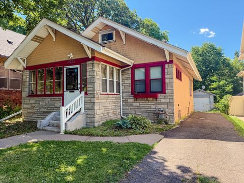 Homes For Sale - 1022 Wakefield Avenue<br/> Ramsey County, Saint Paul, MN 55106
