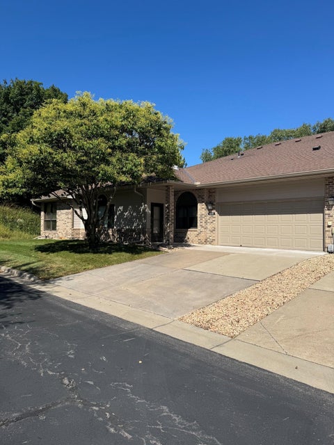 Townhouse For Sale - 4141 Arbor Lane<br/> Saint Paul, MN 55122
