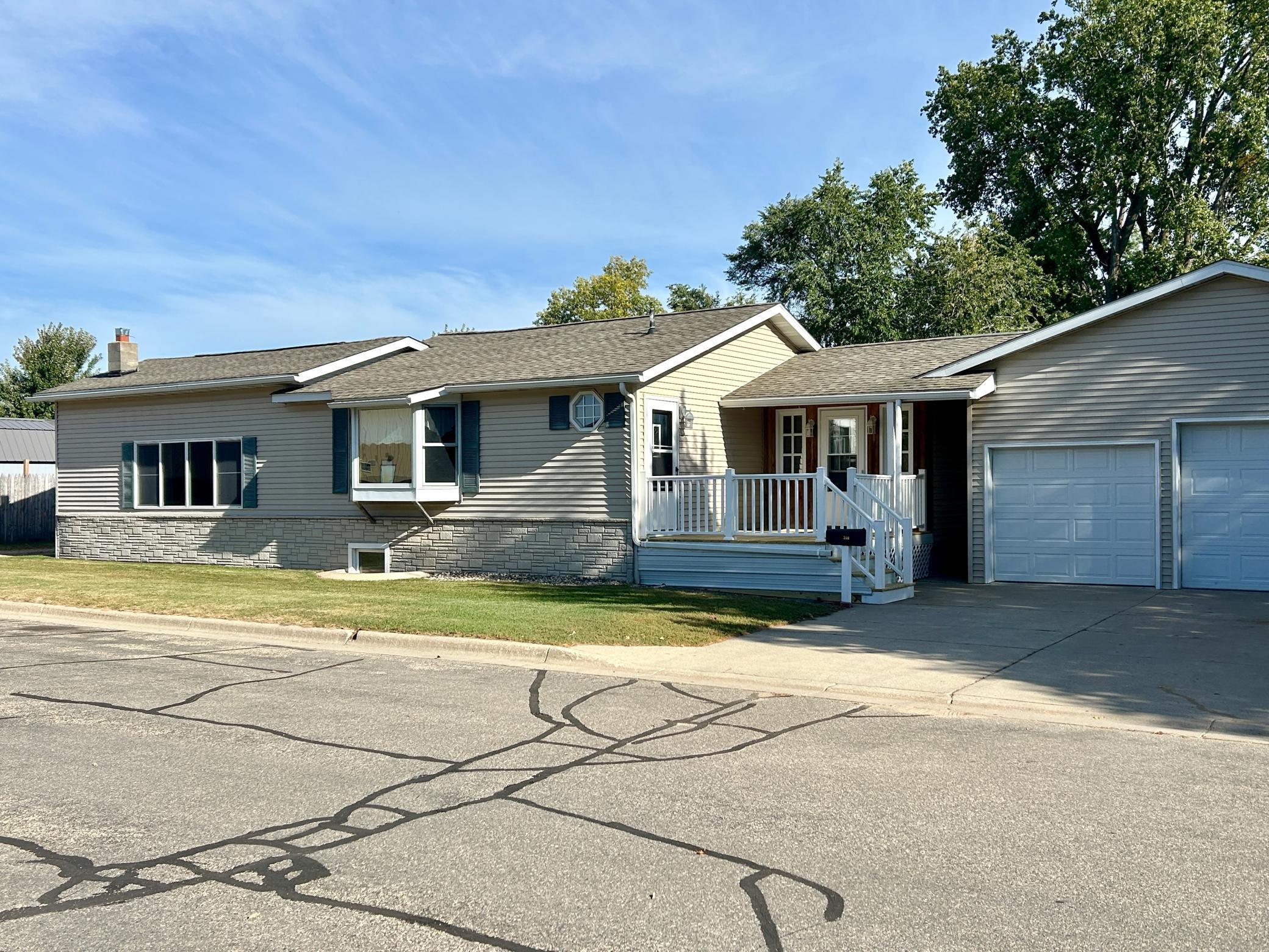 310 Deerwood Avenue, Wadena, Minnesota image 3