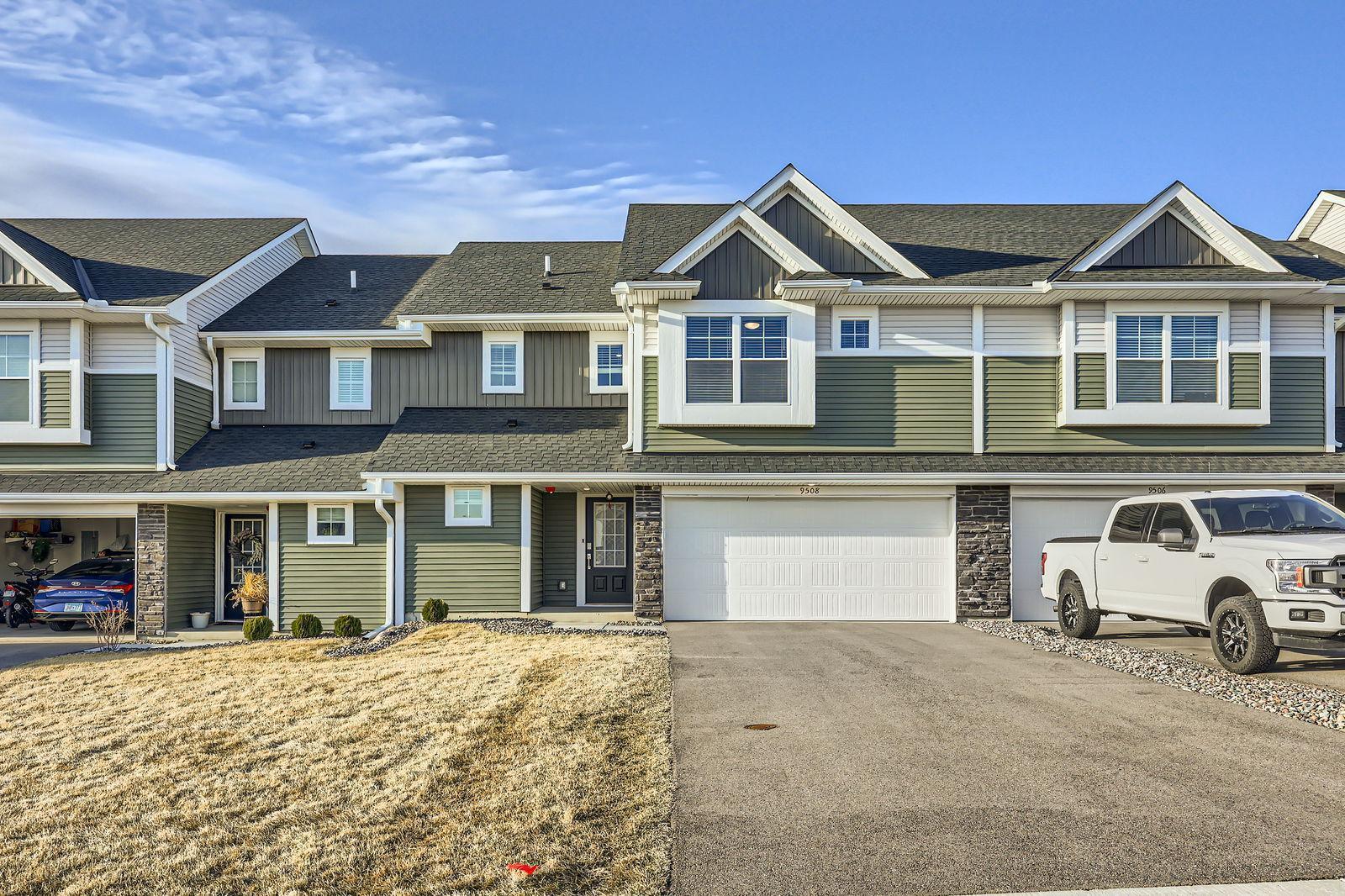 9508 Bridle Way, Victoria, Minnesota image 1