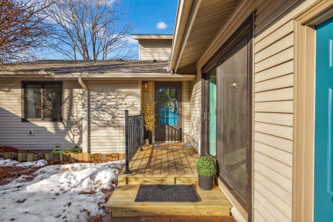 Townhouse For Sale - 3319 Lower 67th Street<br/> Dakota County, Inver Grove Heights, MN 55076