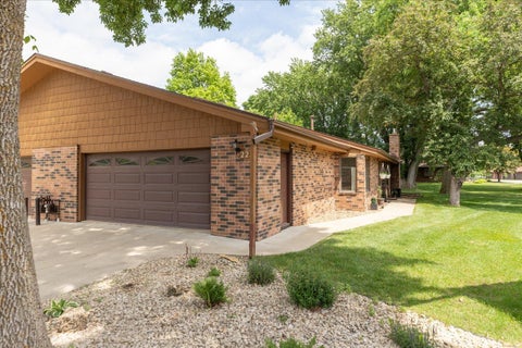 Townhouse For Sale - 2211 Baihly Court<br/> Rochester, MN 55902