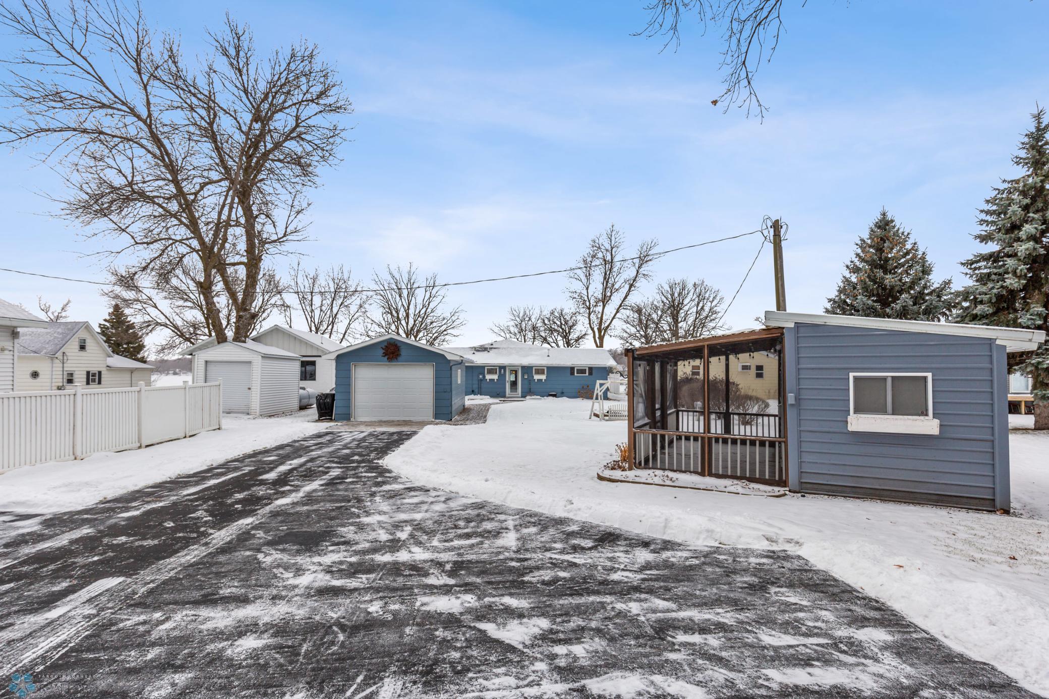 15647 Sandy Beach Road, Mentor, Minnesota image 2