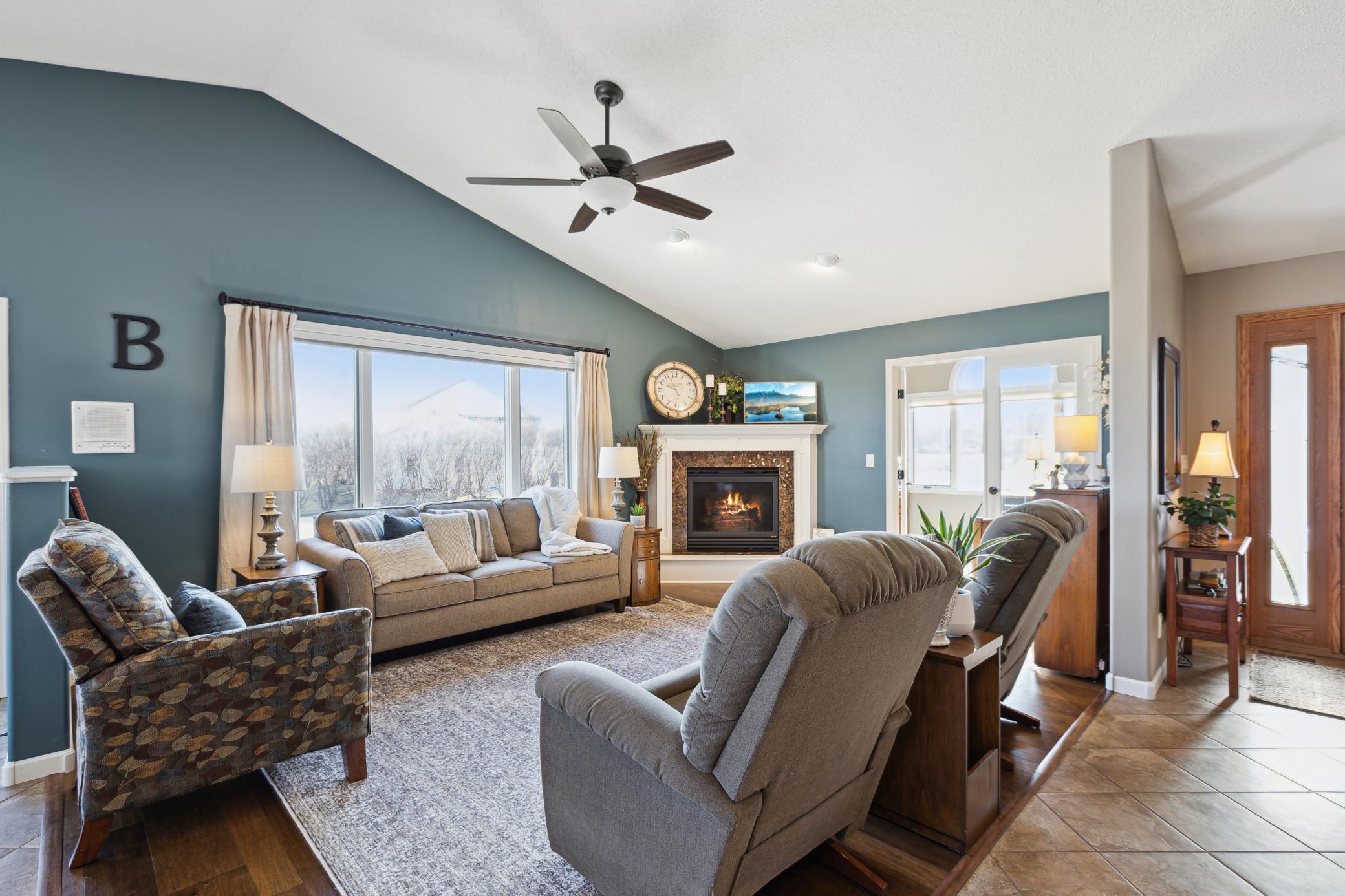677 W River Drive, New London, Minnesota image 9