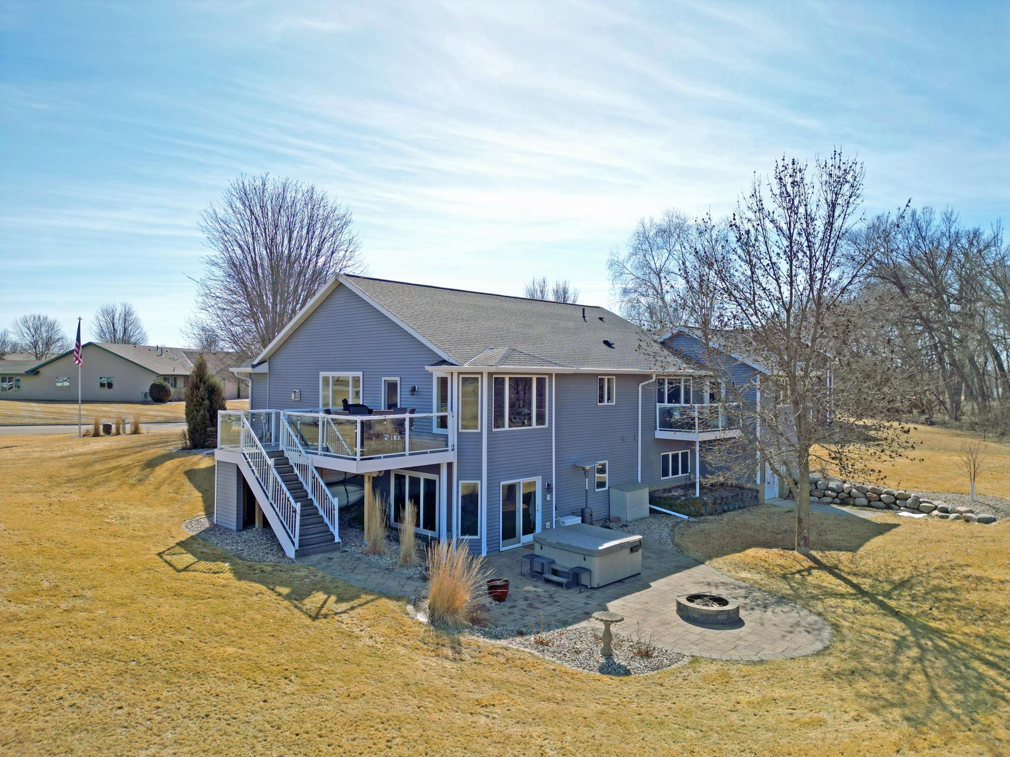 677 W River Drive, New London, Minnesota image 2