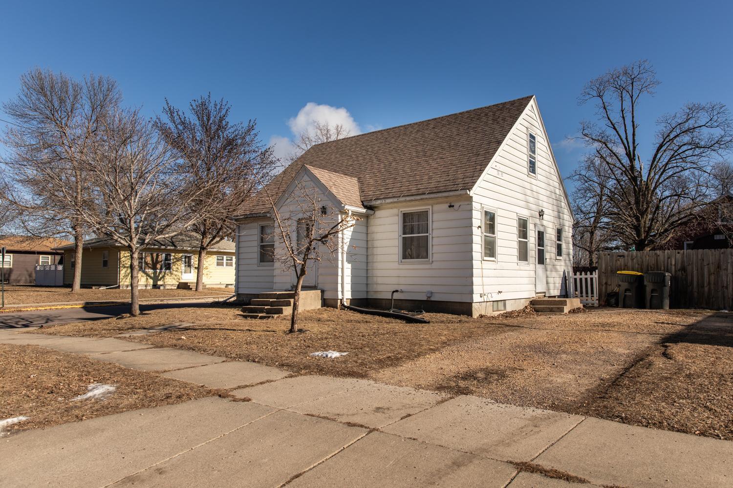 1024 Center Street, North Mankato, Minnesota image 4