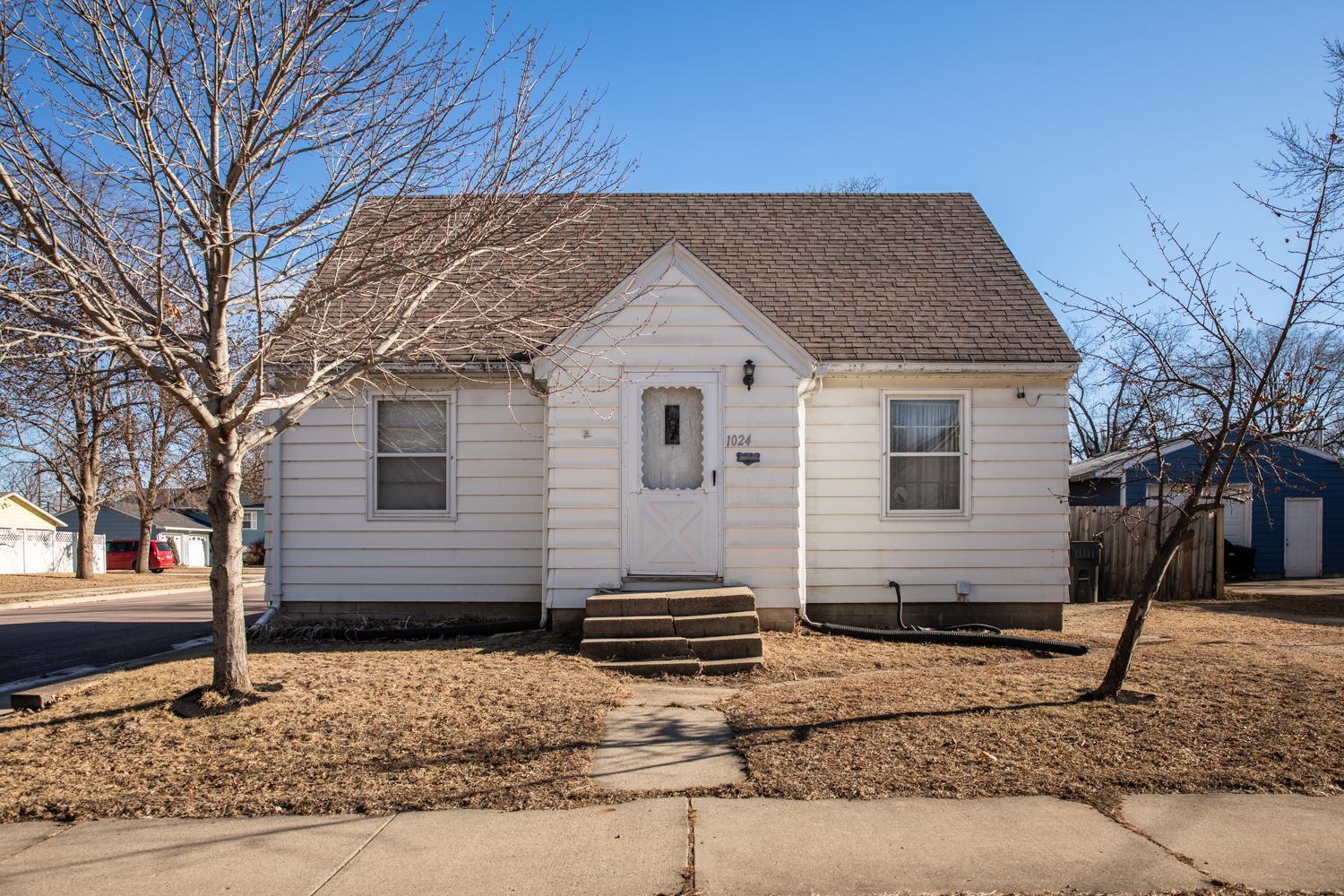 1024 Center Street, North Mankato, Minnesota image 3