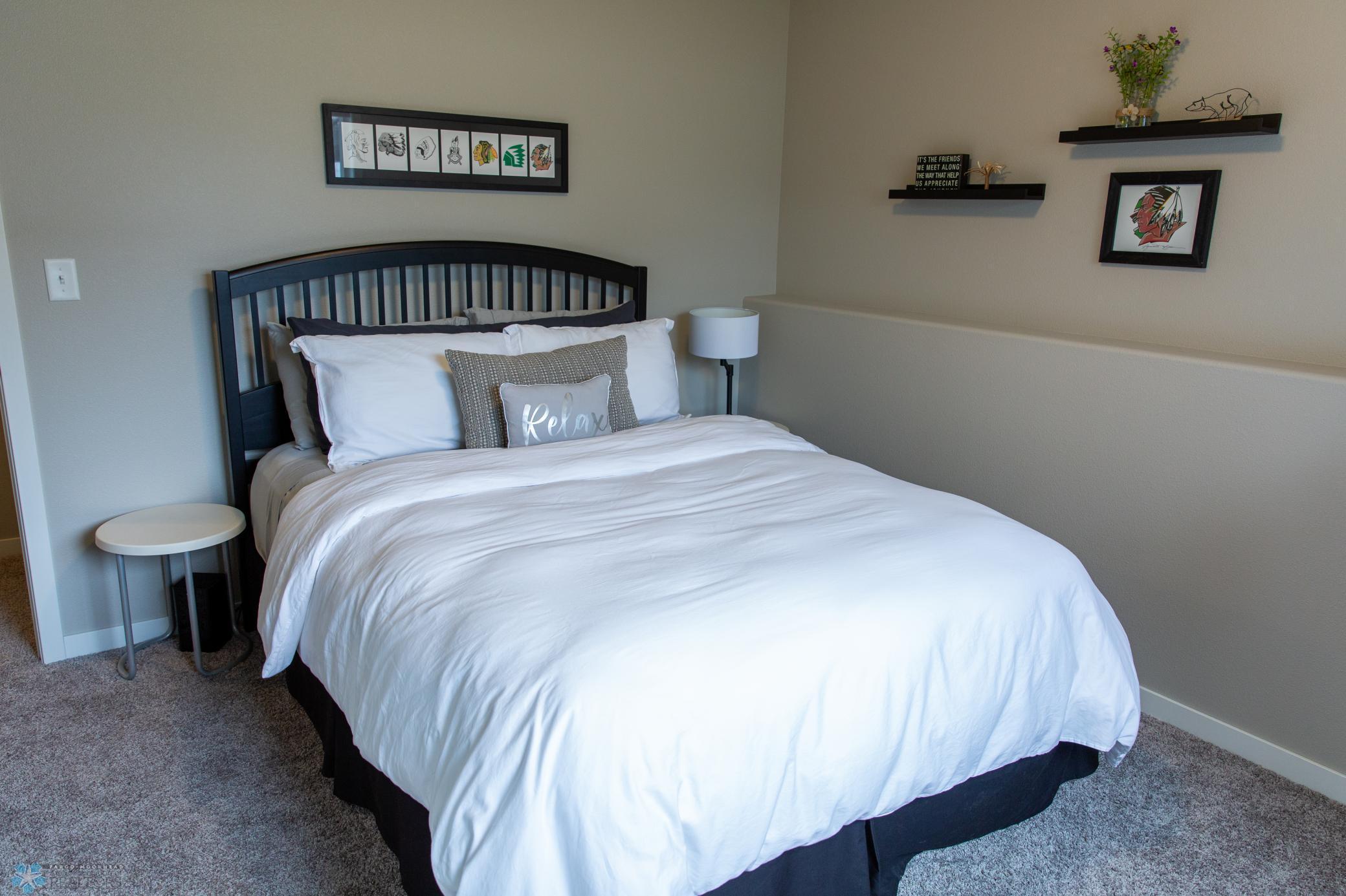 West Fargo, North Dakota 58078, United States, 3 Bedrooms Bedrooms, ,2 BathroomsBathrooms,Residential,Pending,47966