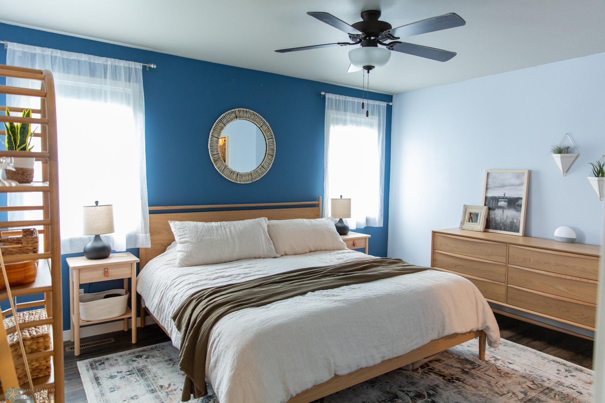 West Fargo, North Dakota 58078, United States, 3 Bedrooms Bedrooms, ,2 BathroomsBathrooms,Residential,Pending,47966