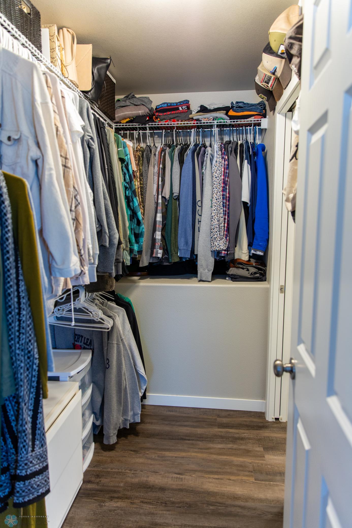 West Fargo, North Dakota 58078, United States, 3 Bedrooms Bedrooms, ,2 BathroomsBathrooms,Residential,Pending,47966