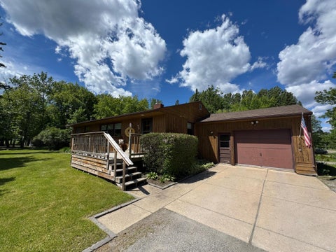 Homes For Sale - 415 Roosevelt Street<br/> Warroad, MN 56763