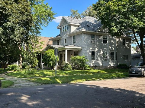 Multifamily For Sale - 1636-1638 Minnehaha Avenue<br/> Saint Paul, MN 55104