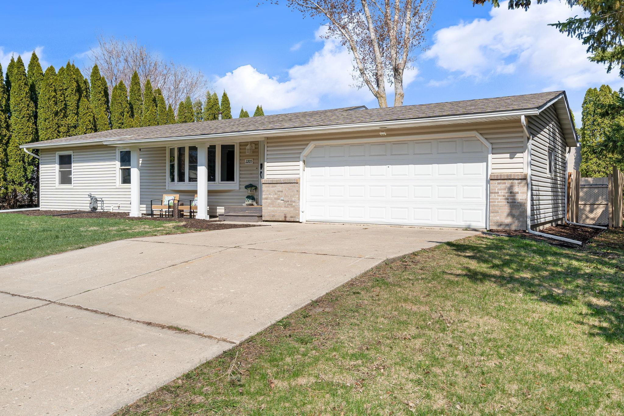 2205 3rd Avenue, Owatonna, Minnesota image 3