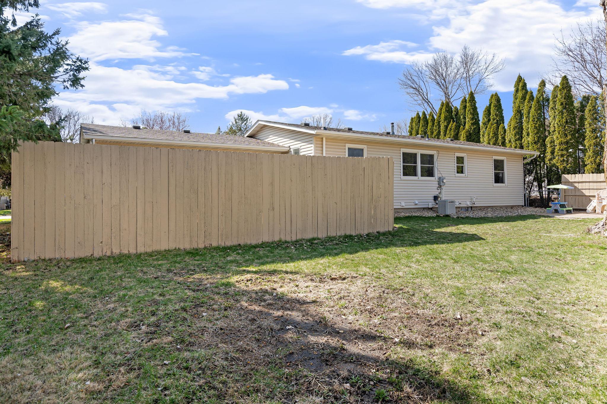 2205 3rd Avenue, Owatonna, Minnesota image 47