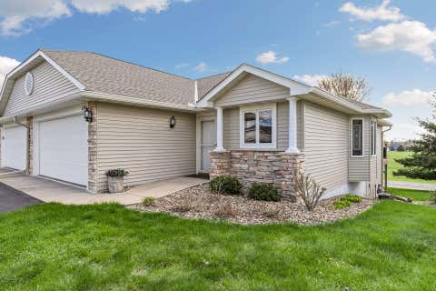 Townhouse For Sale - 1136 Highpoint Court<br/> Saint Croix County, New Richmond, WI 54017