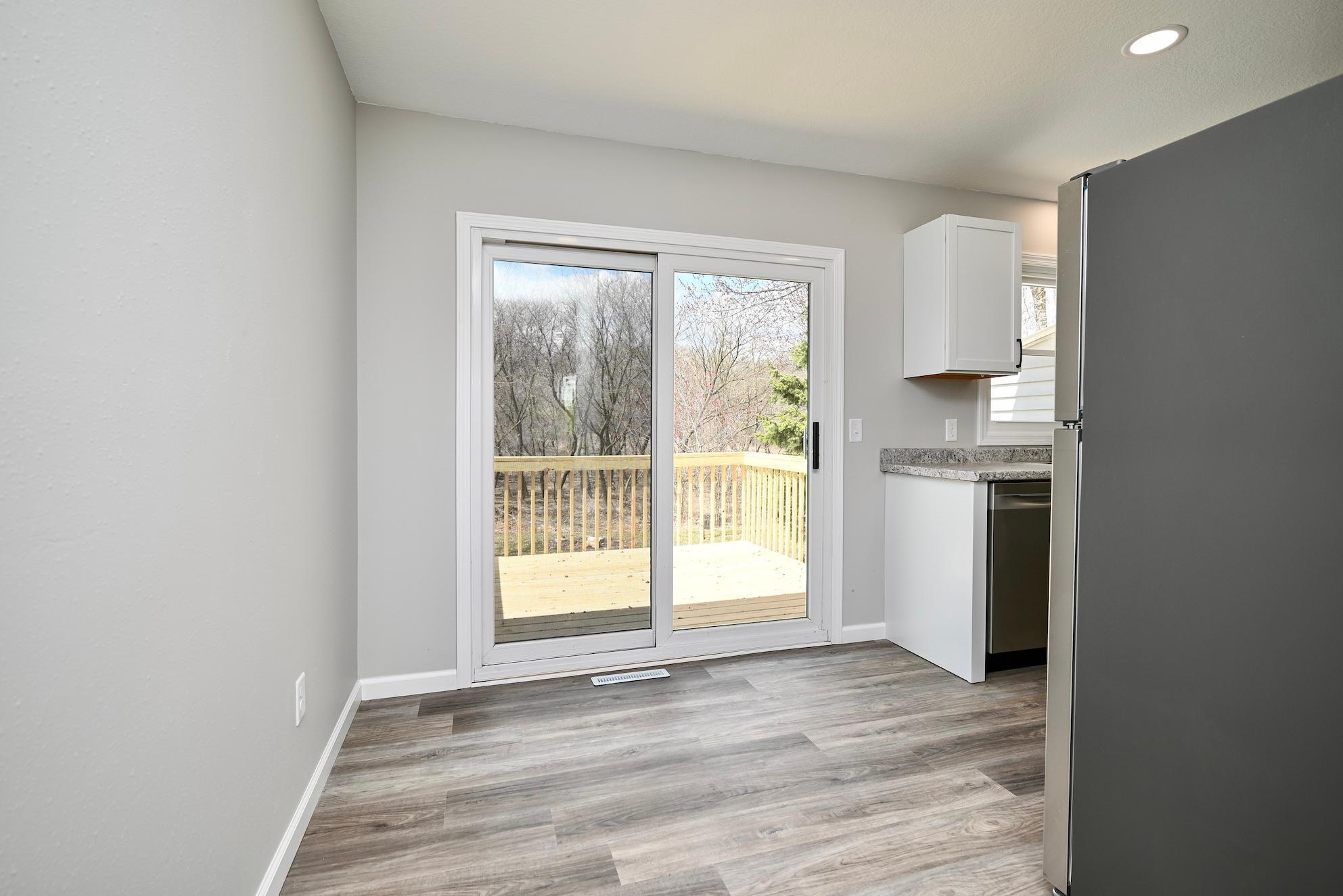 1472 Oakview Drive, Saint Charles, Minnesota image 10
