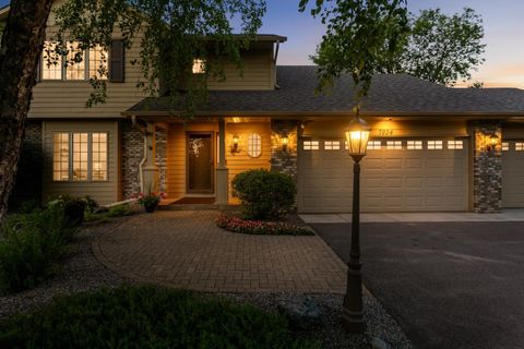 Homes For Sale - 7934 Chesshire Lane<br/> Maple Grove, MN 55311