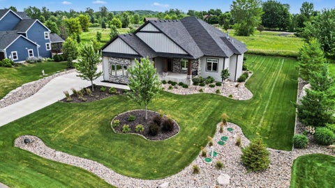 Homes For Sale - 7767 Prairie Grass Pass<br/> Prior Lake, MN 55372