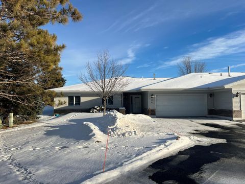 Townhouse For Sale - 3116 Maple Leaf Court<br/> Beltrami County, Bemidji, MN 56601