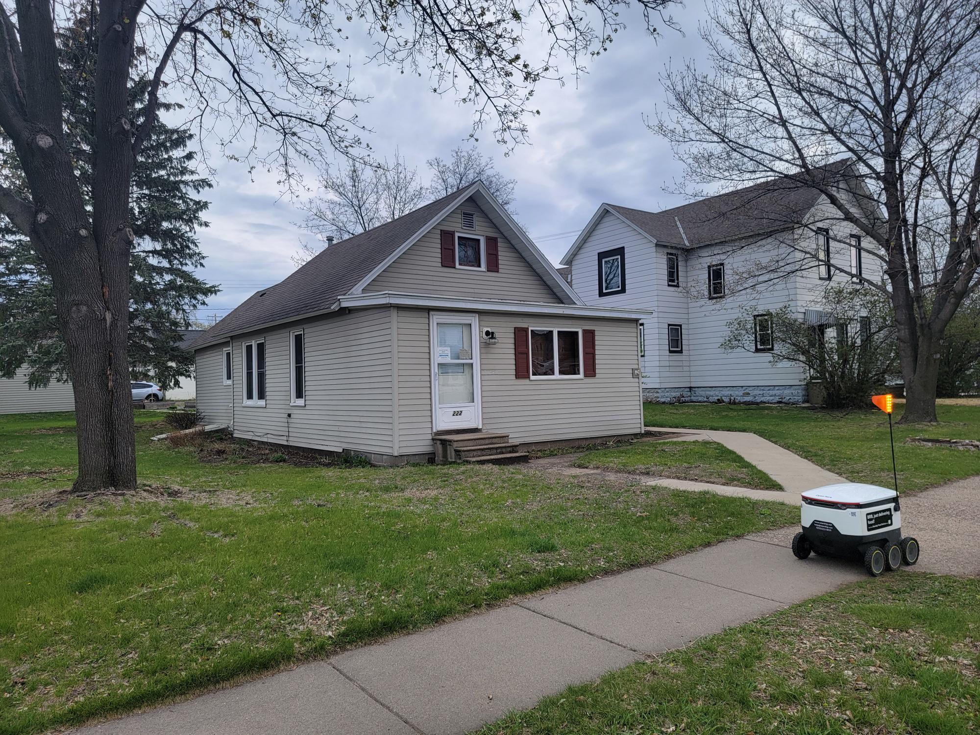 222 E Mark Street, Winona, Minnesota image 3
