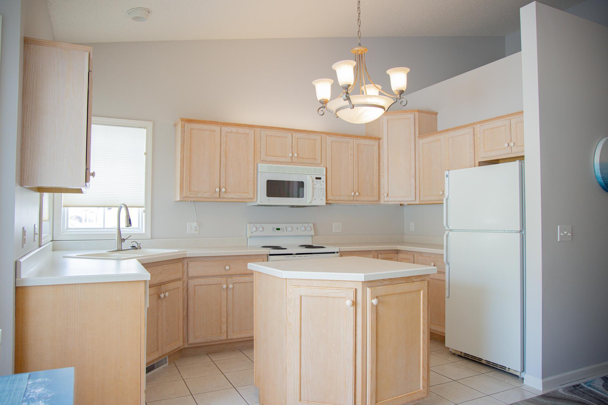 1931 Waterford Place, Rochester, Minnesota image 14