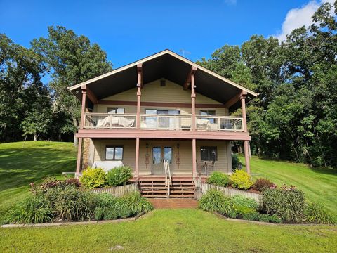 Homes For Sale - 27392 Oak Point Road<br/> Elbow Lake, MN 56531