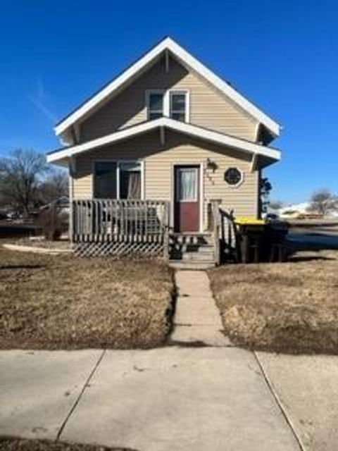 Townhouse For Sale - 1356 6th Avenue<br/> Cottonwood County, Windom, MN 56101