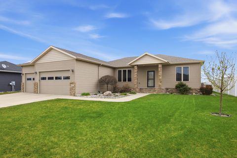 Homes For Sale - 4727 6th Street<br/> Cass County, West Fargo, ND 58078