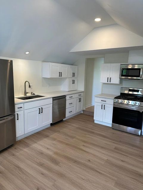 Apartment For Rent - 152 Winifred Street West St<br/> Saint Paul, MN 55107