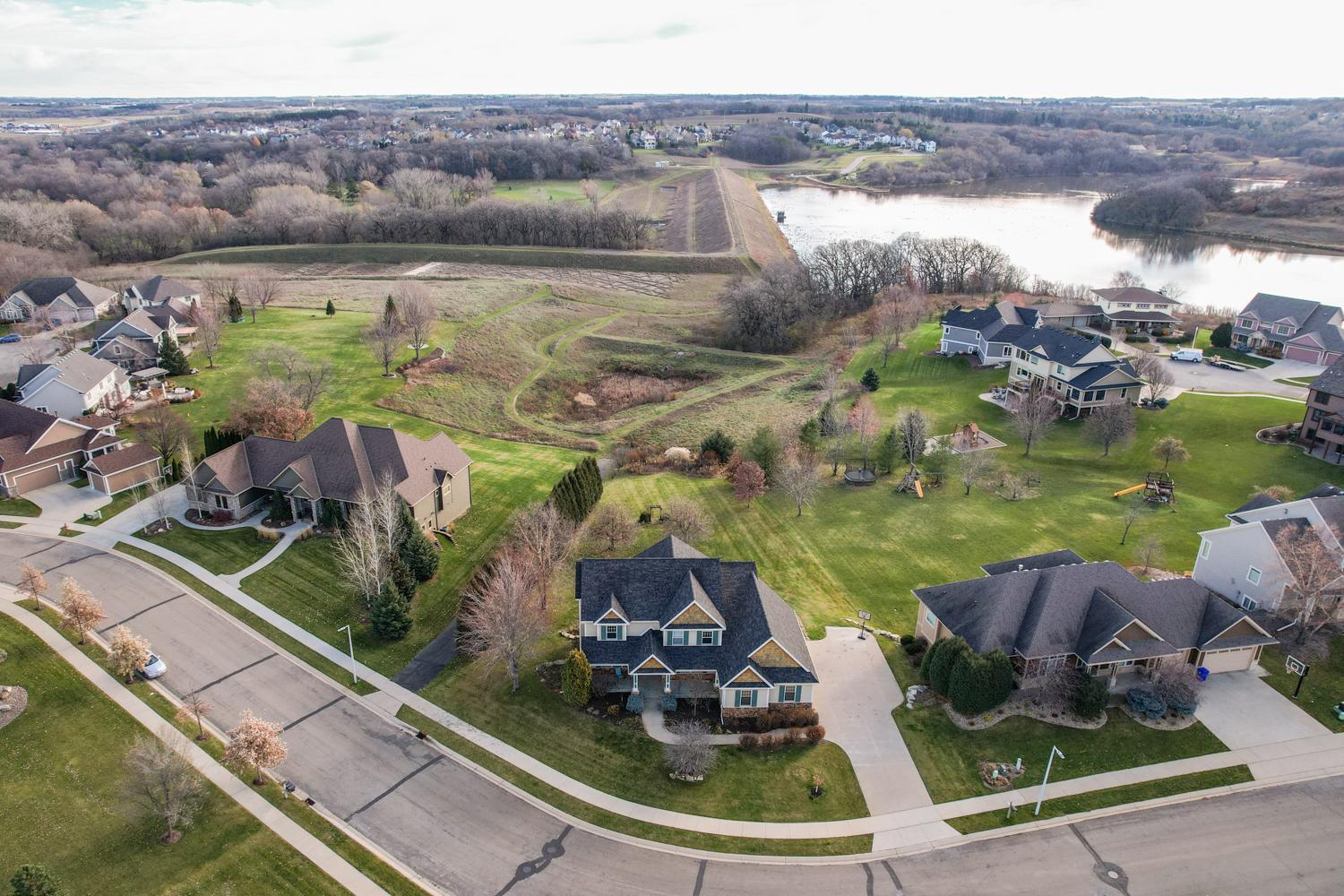 5352 Scenic Oak Drive, Rochester, Minnesota image 5