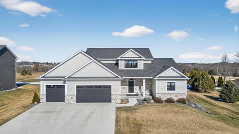 Homes For Sale - 1730 8th Street<br/> Pine Island, MN 55963