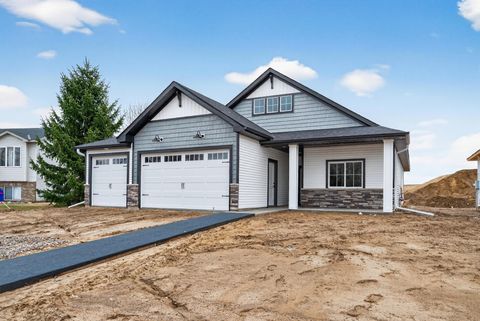 Homes For Sale - 1219 Honeysuckle Lane<br/> Cambridge, MN 55008