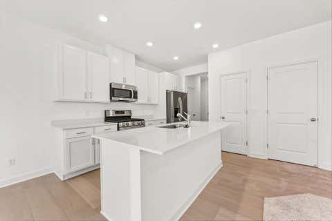 Townhouse For Sale - 214 Huntington Drive<br/> Waconia, MN 55387