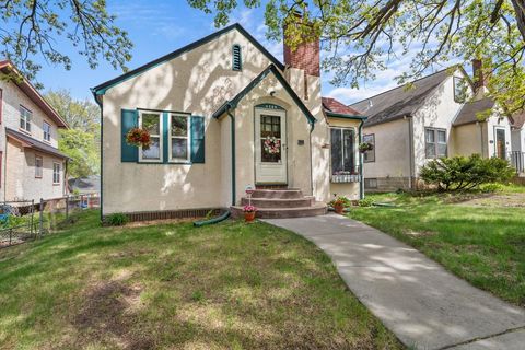 Homes For Sale - 4549 18th Avenue<br/> Minneapolis, MN 55407