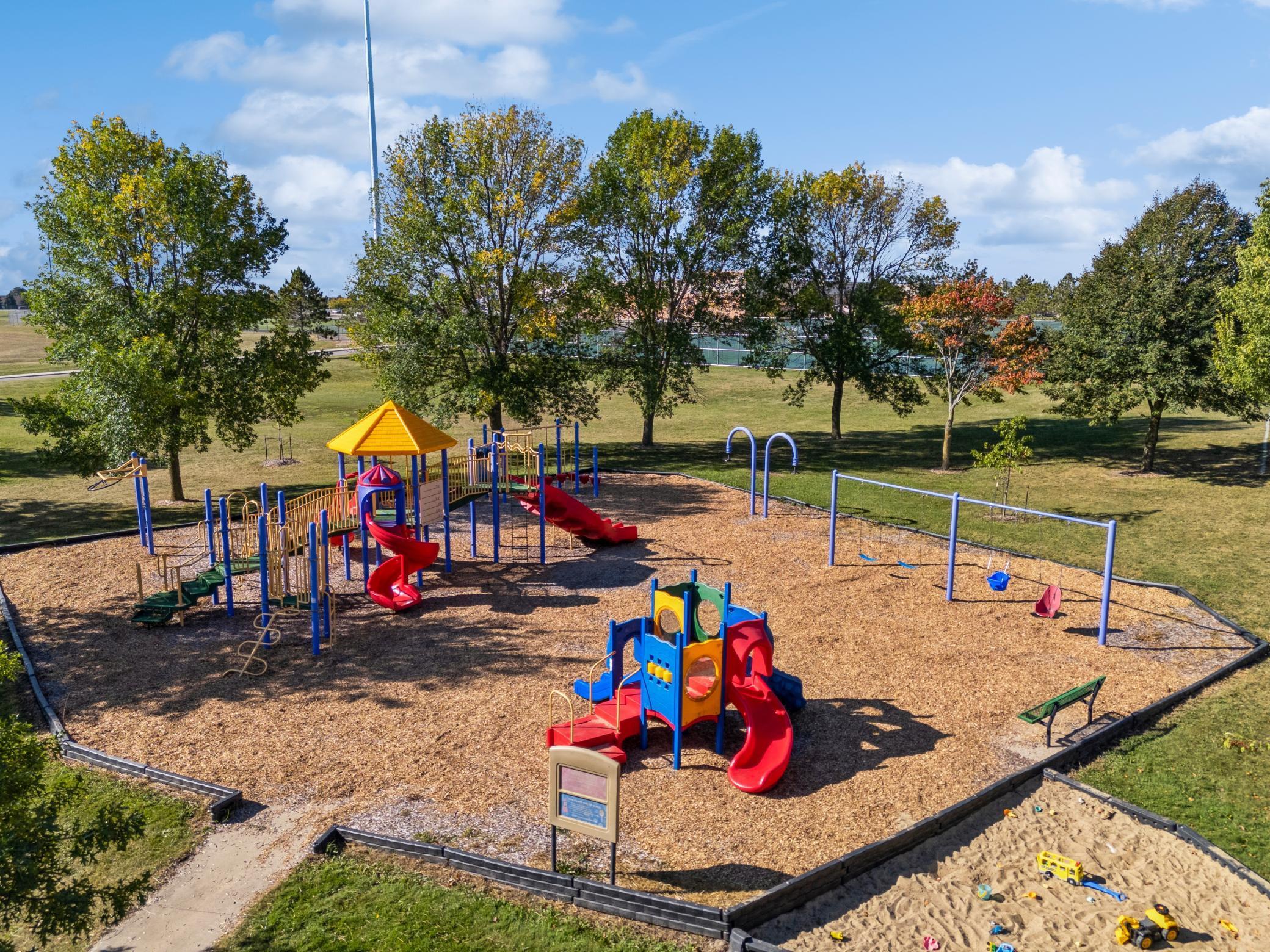 2436 Hadley Hills Drive, Rochester, Minnesota image 27