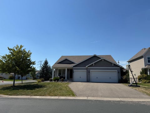 Homes For Sale - 12722 Glenhurst Avenue<br/> Scott County, Savage, MN 55378