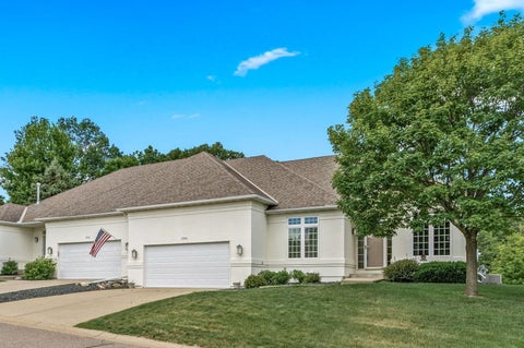 Townhouse For Sale - 16568 Irwindale Way<br/> Lakeville, MN 55044