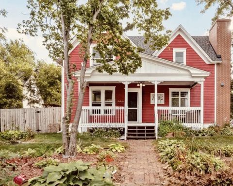 Homes For Sale - 1302 2nd Street<br/> Hudson, WI 54016