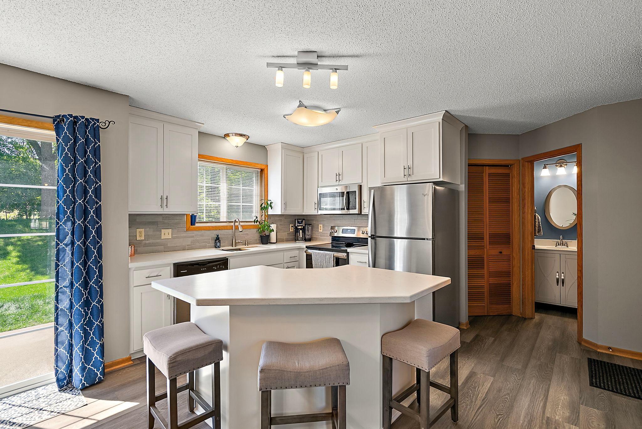 535 Mission Hills Way, Chanhassen, Minnesota image 10