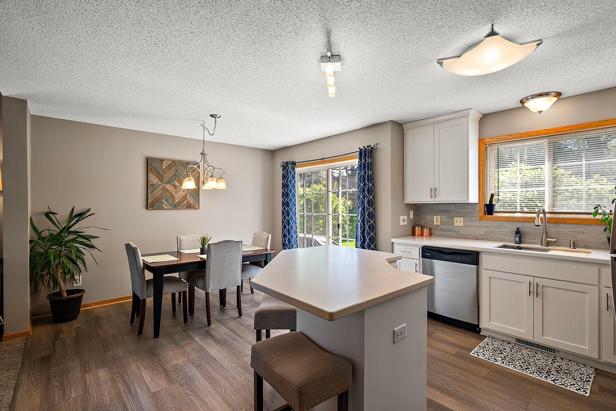 535 Mission Hills Way, Chanhassen, Minnesota image 11